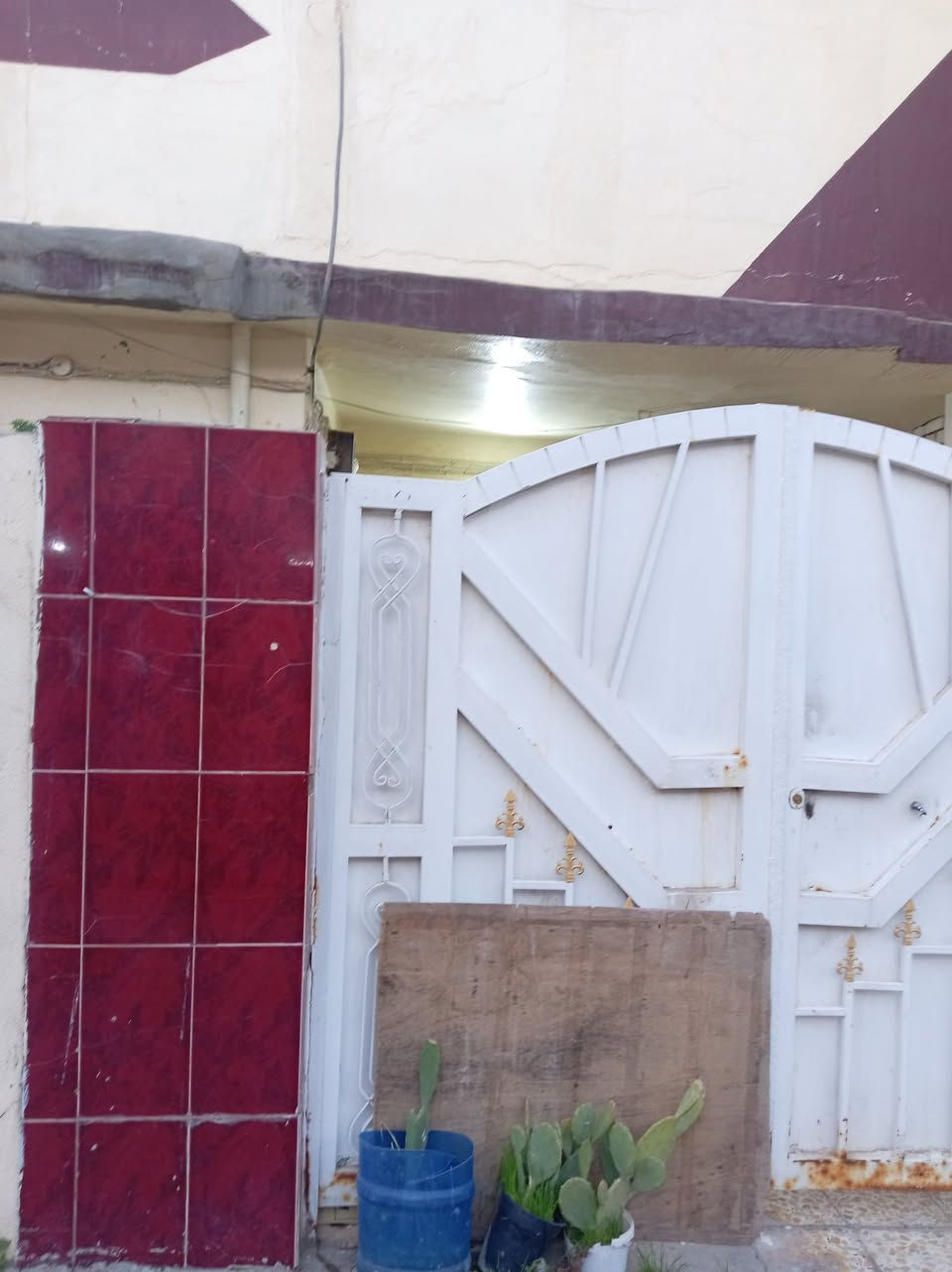 بيت للييع مساحته 150متر طابقين
بالعزه الجديده
ملاحظه البيت مطلوب مبادره
الاستفسار الاتصال
***********
