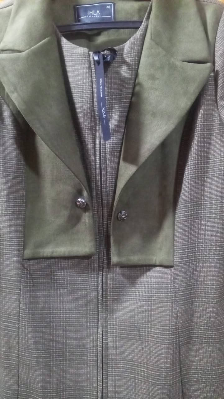 السلام عليكم خواتي عندي جبه شتويه اشتغيتوها البيحه ب ٤٥اذا تغيدوها بيها مجال مكاني حي الرفاعي حجما ٤٨طلعت مخصرة تلبس ٤٤/٤٦


**إذا كنت صاحب هذا الإعلان وتريد حذفه لأي سبب، رجاءا أرسل رسالة إلى الدعم الفني**