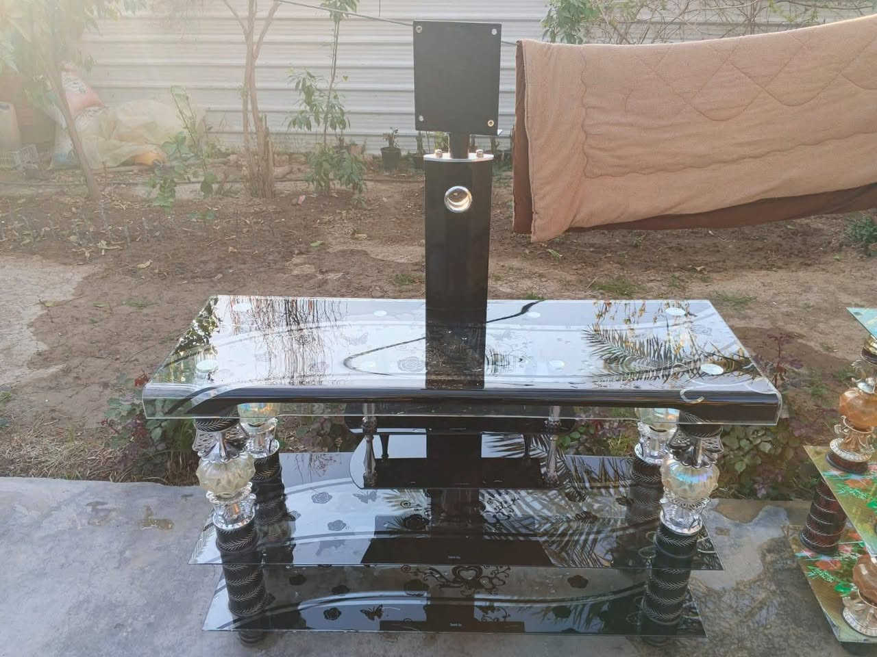 م. ت. و. ف. ر   ميوزة عدد 2
سعر الواحد 15 الزوج 25
مكان طارمية موجود توصيل ***********
