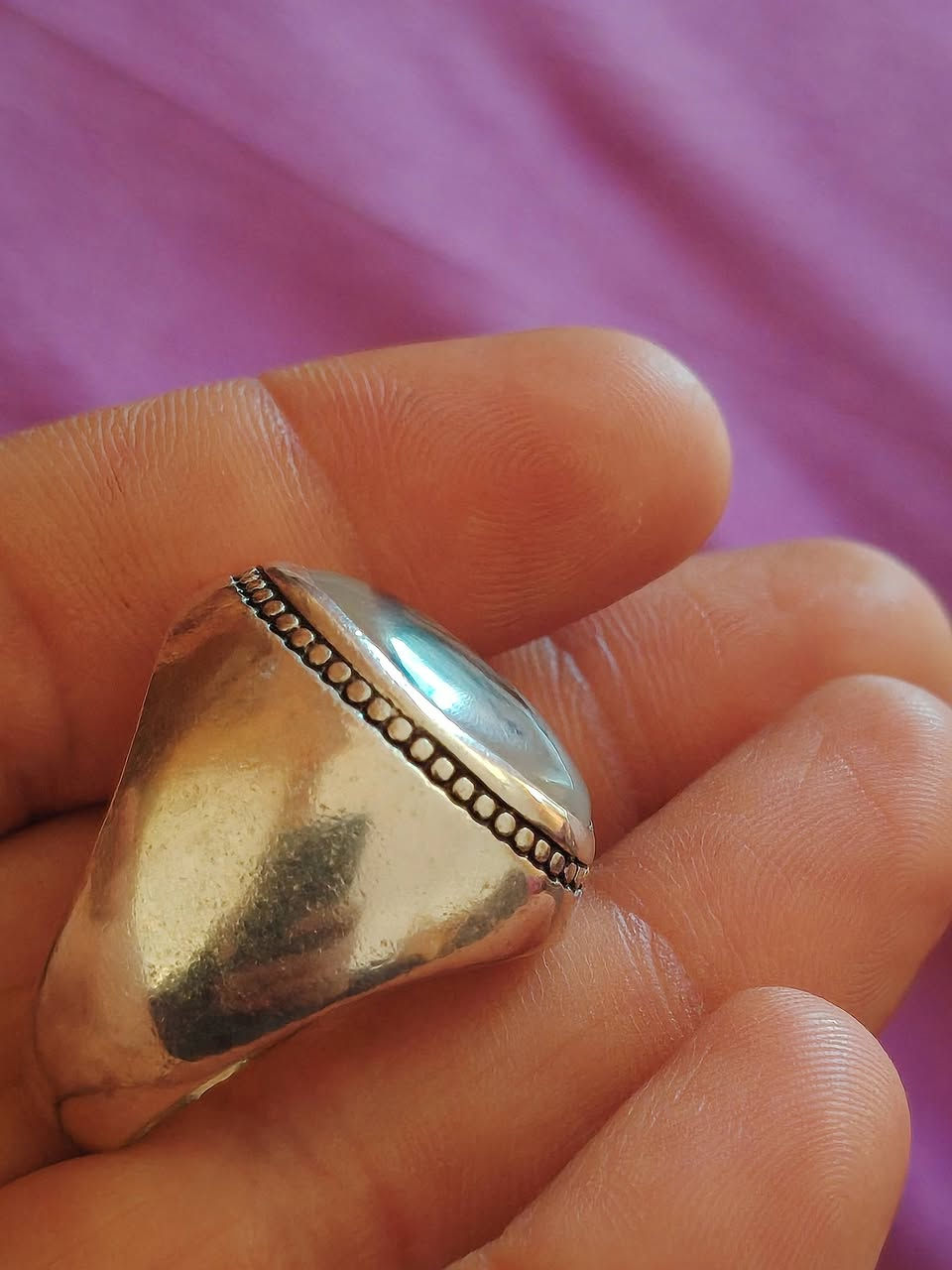 عقيق يماني شجري مصور صياغه ثقيله يدوي مكتوب الله و سلام ومن جهه تقرا علي السعر ٢٠٠ الف


**إذا كنت صاحب هذا الإعلان وتريد حذفه لأي سبب، رجاءا أرسل رسالة إلى الدعم الفني**