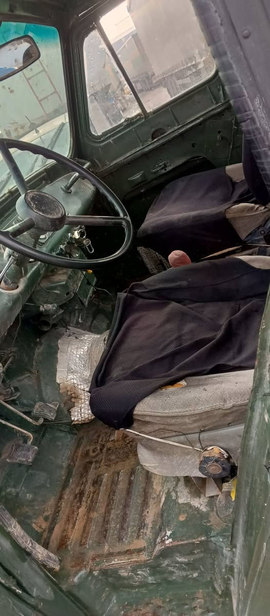 جێب واز بۆفرۆشت  بەشەرت  گێرو مەکینە ئەکسل  مەکنیەی ۆنچی گێڕی عادی تایەو ویلی دووهەزارو جوار
مۆدێل 2001       ***********          نڕخ 30وەرەقەوتۆزیک مەعامەلەشێون  کەلار
