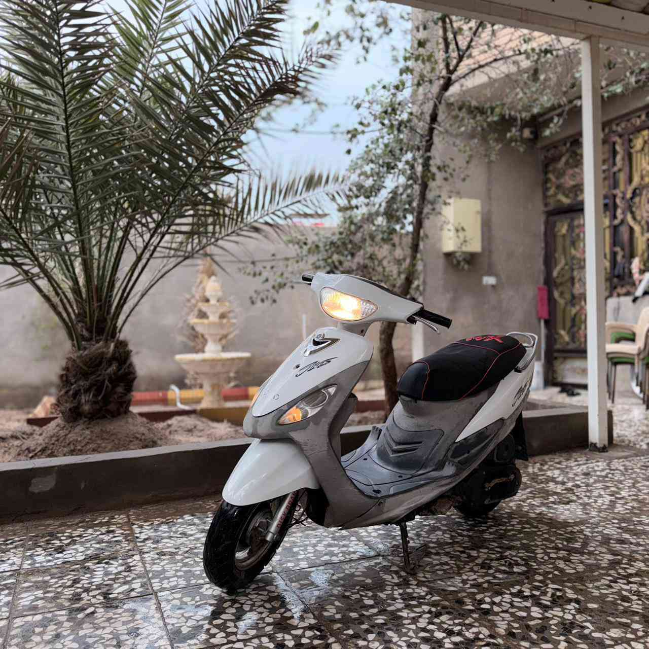 ماكس قجمة  مفتوحة الدارحة كاملة من كلشي وكلشي شغال كهربائيات سلف دبلات نهدر نضيفة كلش وحلوة ما بية اي نقص سعرة نهايتة 500 و عنواني بالتنومة كردلان ***********
