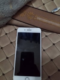 ايفون 8 بلس • نضيف • زلخ