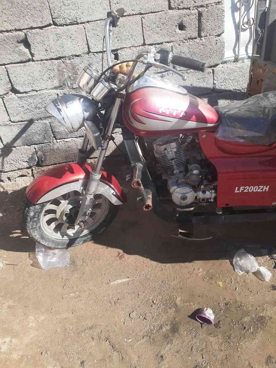 سلام عليكم  ستوته ام تيار  استوته متعمر كله جديد مكينه مفتوحه مرا وحد خرسه كهربيات كله شغاله  رقم وسنويه رقم اسود كفاله من كلشي ما بيه لا لحيم ولا خياس شاصيه  عنواني بصره ابو الخصيب  قفله ٧٥٠ وهذا رقمي ***********
