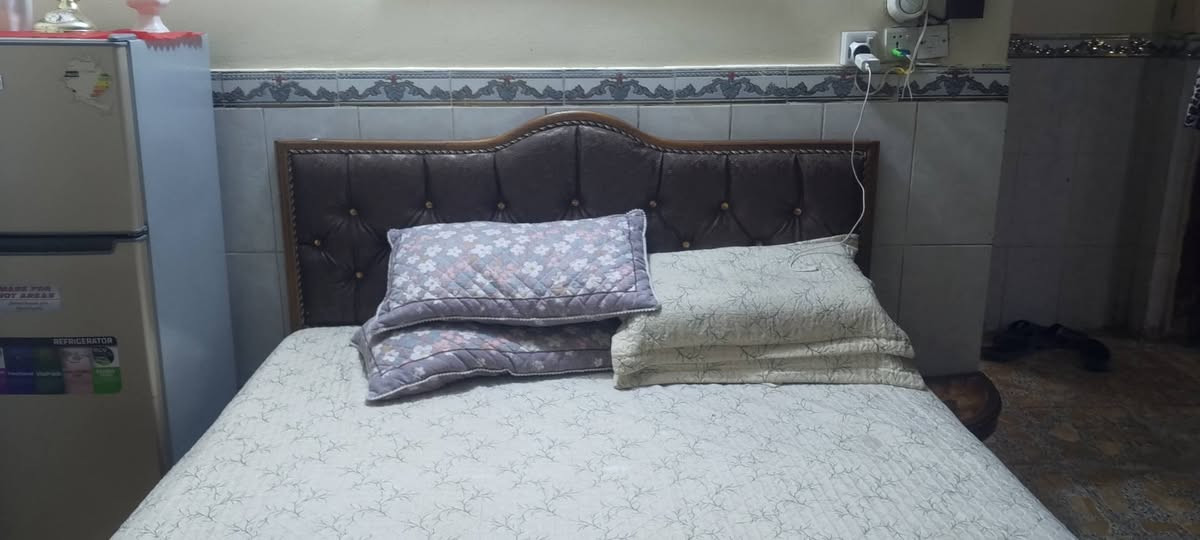 غرفه صاج للبيع 600 مستخدمه شهرين جديده بغداد الرحمانيه جعفر***********
