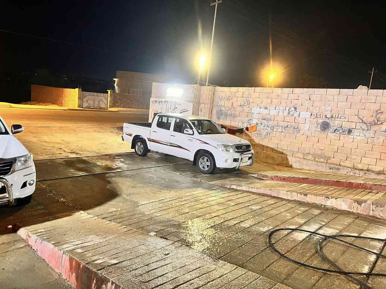 السلام عليكم
غسل جميع سيارات كبيره وصغيره

غسل سياره صغيره ٥٠٠٠

كبيره ٧٠٠٠

يتوفر رش كاز 

موجودين من ساعه ٢ظهر لحد١٢ بليل 

*********** احمد
