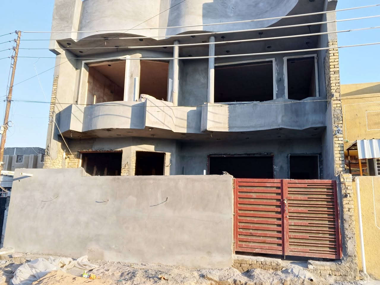 خلفه واجهيات البخ ناعم وجراره تطعيم ديكورات الي يحب يشتغل بيته يتصل عل رقم ***********
