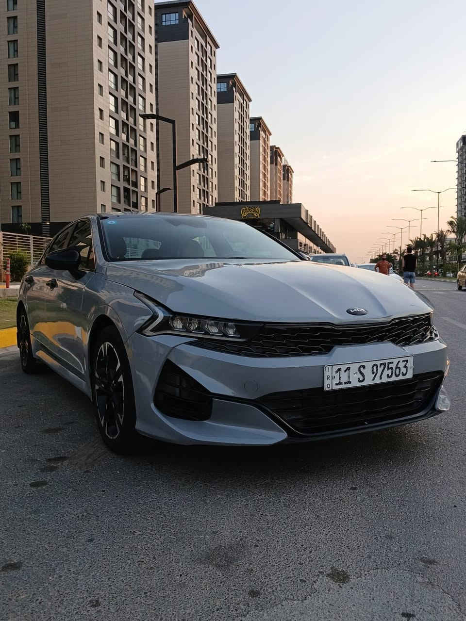 سلام عليكم 
السعر138 
كي فايف 1600
GTLin 
فول مواصفات ماعده فتحه 
صبغ قطع بيها ابيع احزام
مكينه مكفوله بس صار عندي صفنه عل ٣ ماعرف دهن او كير استفسار خاص او عل رقم ***********
