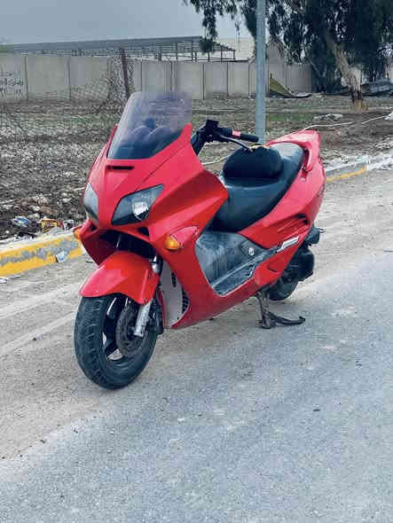 سلام عليكم 
فورزه 0.6 سويج
دراجه كامله مكمله عوزهة بس سايق 
تجي تشغل وتطلع 
دهن جديد 
تايرات جدد 
دبلات لا طسه ولا نضوح
ادامه كامله 
مكينه بلاديه ما مفتوحه لا تبخير لا نضوح 
كفرات نضافتهن 95 % 100
شلعه ومعدل فول نكره الصبح 
كهربائات كلهن شغالات 
هـ ***********
مكان الشعب الثعالبه الاوله 
السعر 800 وبيهة مجال حك الجيه
