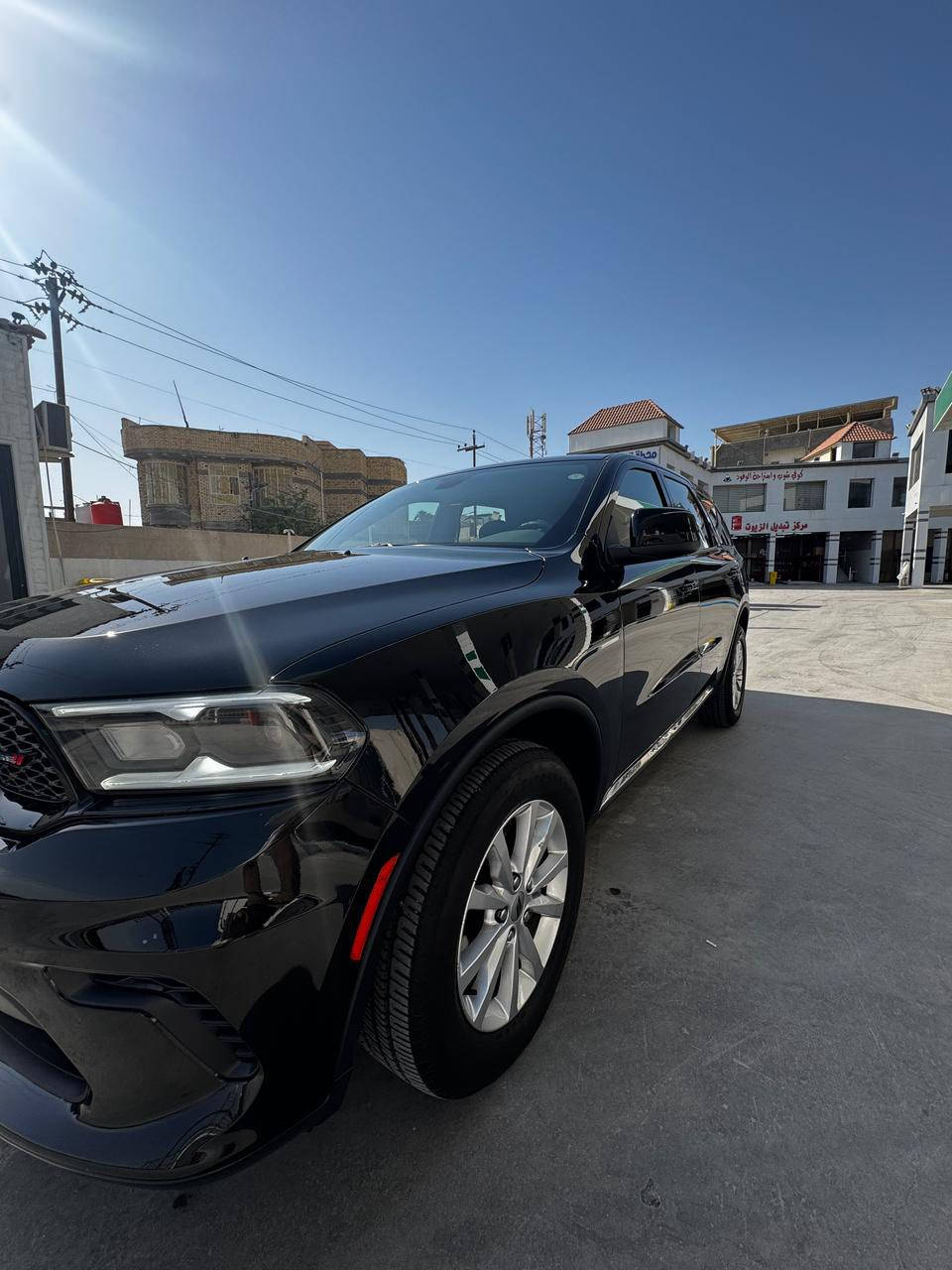 السلام عليكم دورنكو اربيل باسمي موديل 23 السياره وضع الشركة كفالة عامه محرك 5700 كير 1000 شركات وليس بوليسي اكرر السياره شركات مو بوليسية 
بدون ثقوب ولا بروجكتر 
فول ماعدا الفتحه والرادار
داخله سرقة ويل خلفي 
رادار جانبي
شاشه كبيره
كامره دواره
كشنات كهرباء
7 راكب جلد ملكي 
صندوق كهرباء 
دبل كزوز
4x4
وباقي المواصفات معروفه 
السيارة بالبصره 
السعر 290


**إذا كنت صاحب هذا الإعلان وتريد حذفه لأي سبب، رجاءا أرسل رسالة إلى الدعم الفني**