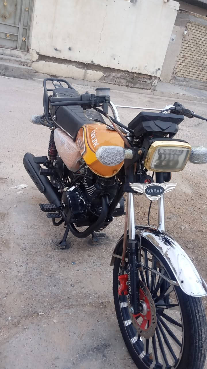 سلام عليكم دراجه ايراني سونك موديل 25 مكفوله كفاله عامه اوراق صولي مكان بغداد كماليه سعر 650 رقم ***********
