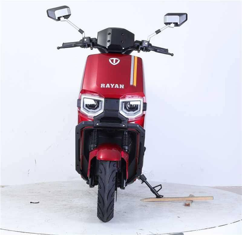 نقد او اقساط 
دراجة ريان شحن وحش الكون جديده ضمان 1 عام
المواصفات … 🔥
عدد البطاريات: 6 بطاريات كرافين
أقصى سرعة: 80 كم بالساعة
كم تمشي بالشحنة: من 70 كم إلى 80 كم
قدرة الملف: 2000 واط
حجم البطارية: 38 امبير / 72 فولت
حجم الويل: 12*90*90
مدة الضمان: 1 عام
( يشمل الضمان كل شيء )
مواصفات الدراجة: VIP
التحكم بالدراجة كامل من خلال التطبيق.

سعر الدراجة: 1,250,000
قسط 165 الف على 10 اشهر بدون مقدمة.
للتواصل وللإستفسار ***********
عنوان بغداد الكريعات الكويتي شارع ابو تراب معرض المناسب.
