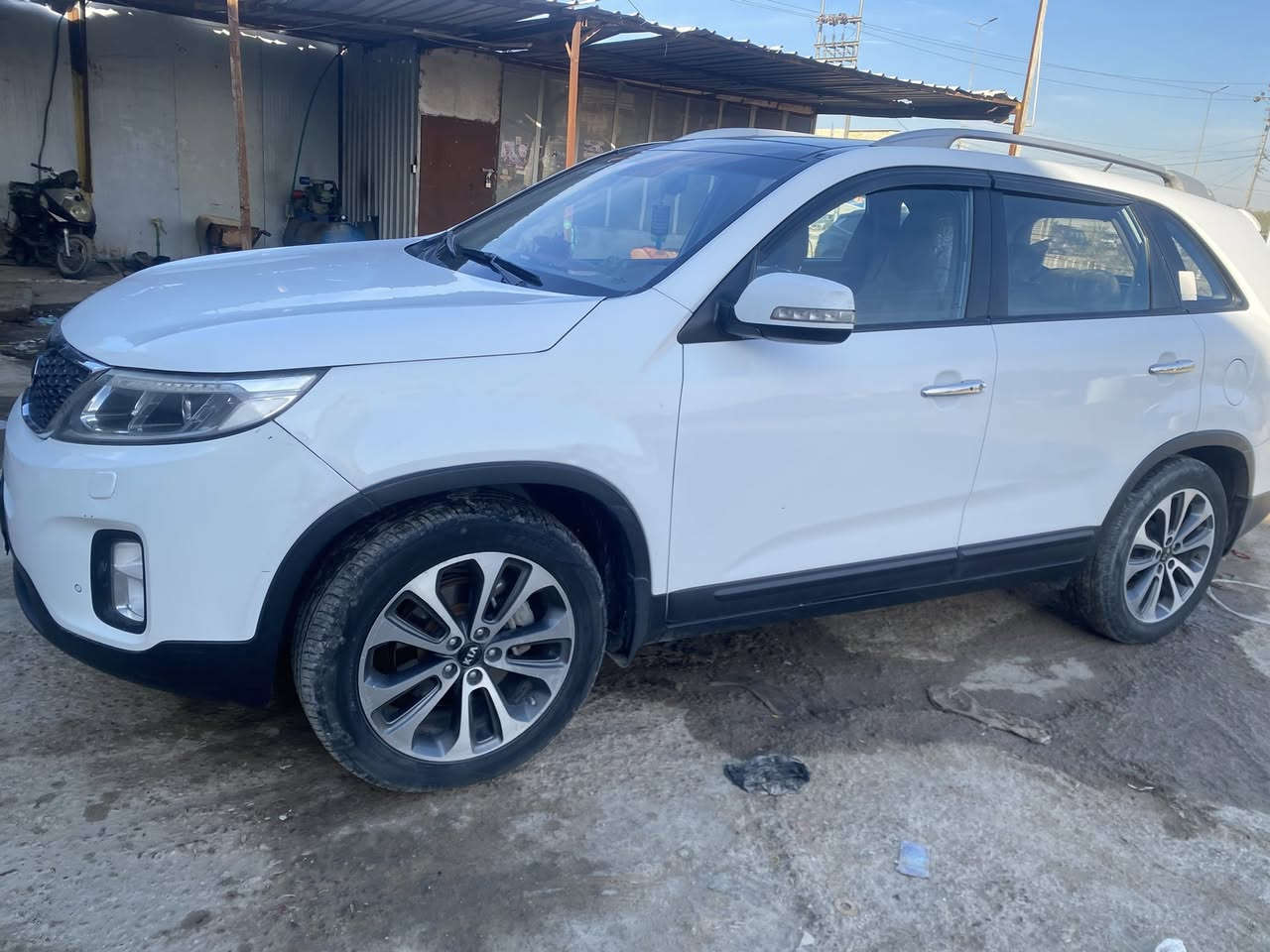 اللهم صلي على محمد وال محمد 
سورنتو 2014 خليجي 
فول مواصفات 
مري شفط 
كشن كهرباء 
قماره بنيراما 
سبعه راكب 
سته سلندر 
تبريد ثلاث قطع 
تحكم ستيرن 
ضررها بنيد فقط 
باردات شويه 
مكان السياره بابل المدحتيه 
ت *********** 
السعر 180 قابله للتفاوض
