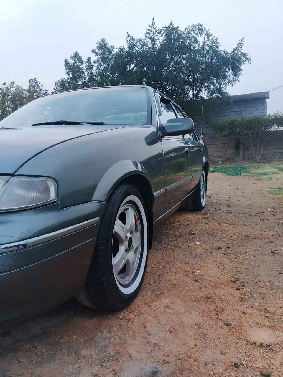 السلام عليكم ورحمة الله وبركاته.
من رخصه الأدمن المحترم.

برنس فراشه مديل ٩٦ سياره حلوه باسمي رقم انبار دولي انجليزي تحويل مباشر مصفره من الغرامات

سياره مكفوله عدا صبغ قبغ الجنطه والبنيد أثر جراد اما الباقي مكفوله من الصبغ.

المحرك مفتوح مبدل جديد 

كير بيه تأخير شويه.

باتري جديد.

مكان السياره بغداد ابي غريب للاستفسار الاتصال على الأرقام

***********

***********

 متواجد واتس اب

او مراسله الخاص

سعر ٤٣ وبيها مجال قليل.
