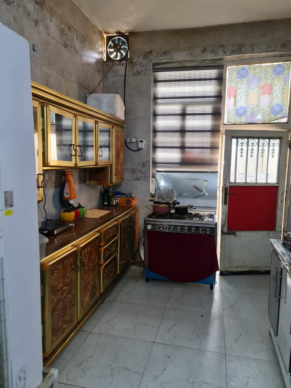 يالله
دار للبيع في منطقة حي الحضاره خلف مدرسة العبير المساحه ٢٠٠ متر مربع 
كونكريت طابقين أستقبال غرف عدد ٣ صاله مطبخ مجموعة صحيات ..
للإستفسار أكثر 
فقط الاتصال على ***********
