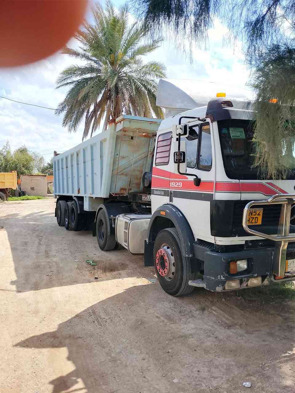 سلام عليكم للبيع البي كرواتي موديل 92 الماني مكينه 38 كير 155 فافون قماره بدون صبغ شاصي مكفول رقم بصره مربوطه قلاب 3محاور سنويه لل30 عربانه المانيه دناكير 16براد تخم تاير مكفوله مكان بغداد المحموديه رقم الهاتف ***********
