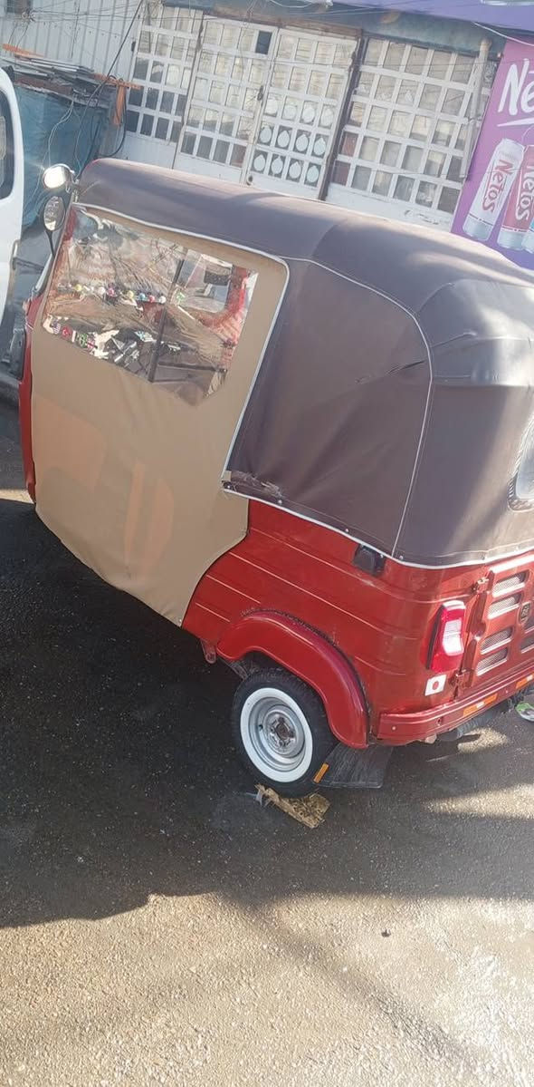 السلام عليكم تكتك للبيع المديل 18تكتك نضيفة وخير من الله مابيهة اي نقص مكينة 20جديدة كشر شايل روحو نضيف رقم بغداد بسمي تحويل ثاني يوم تكتك رائعة يخبل  المكان بغداد حي الجهاد للستفسار التصال ***********
