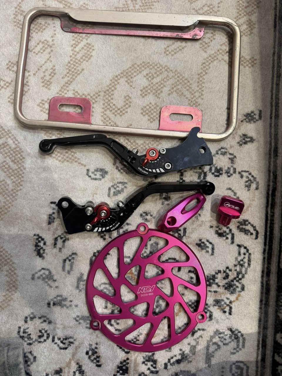 سلام عليكم غراض جبلي للبيع كله جوه السوك اليشتري يتفضل خاص 
متواجد فيس وهذا رقمي ***********
