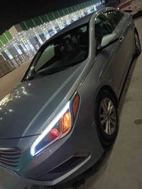 سوناته موديل ١٦ كولش حلوه وكاعده السياره  سياره حلوه وجديده بيه قطعتين...