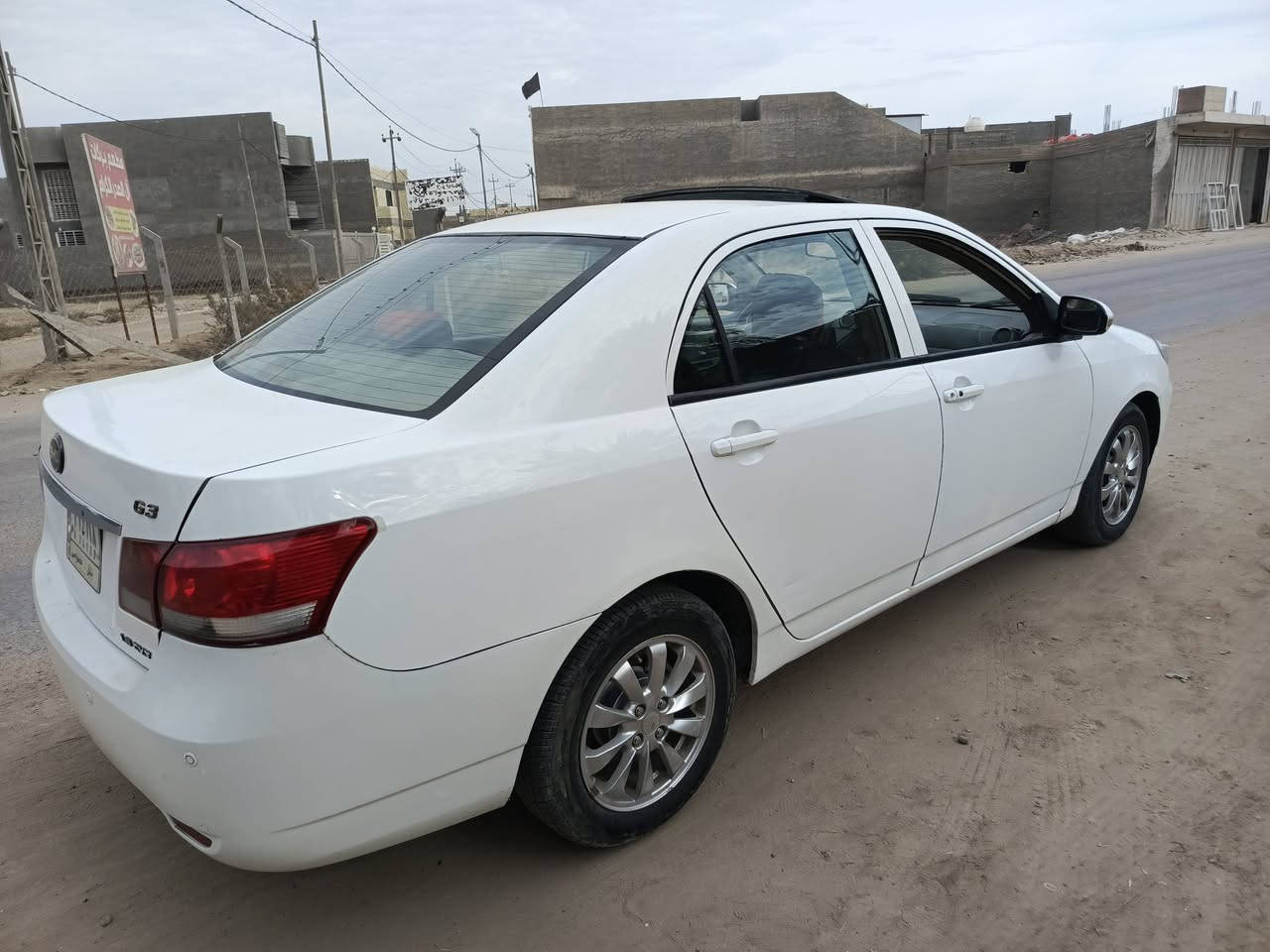 سياره جاهزه كير اتوماتيك بيه بس بنيد  بدون دواخل
حلوه وجاهزه مكاني حله حي العسكري سعر53بيه مجال قليل ‏‪***********‬‏
