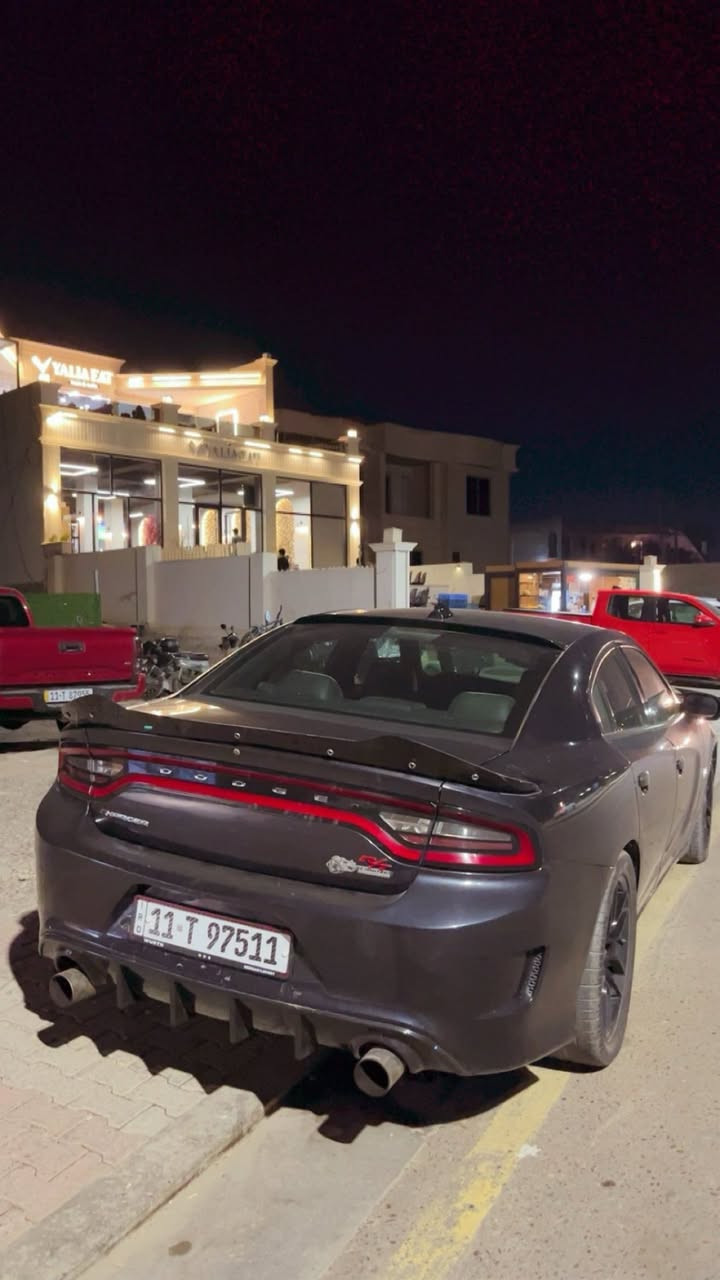 السلام عليكم
چارجر RT فول عدا الفتحه 2016 داخل ابيض جلد رقم بغداد باسمي تحويل ثاني يوم محدثه SRT 2022 بالكامل كزوز SRT صوت يخبل دبات سود قبل شهر شاده حتى الوياله تو سايز سياره حادثها خلفي بدون ايرباك ماشيه 107mi عليها ادامه كامله قبل شهر محرك كير تايرات حداديه 100% سياره على ايدي ولا تقيسها بالتعبانات  
رايدها١٩٥ وبيها مجال
 كلشي موجود بالسوك اترك كلمه طيبه.
مكان السياره (صلاح الدين- الضلوعيه)
للاستفسار الاتصال على الرقم:***********
