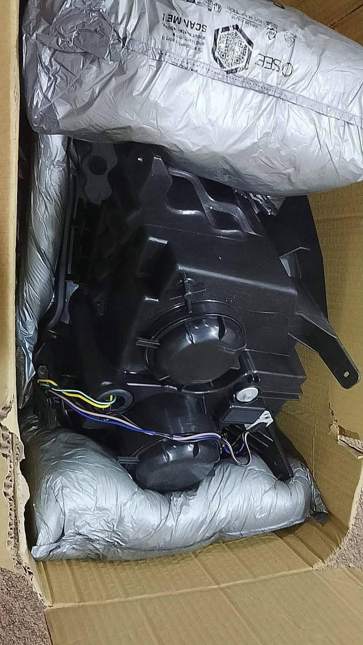 لايتات فيتنامي ب الكارتون
مع كفرات وليات عدد٤
*********** للبيع
