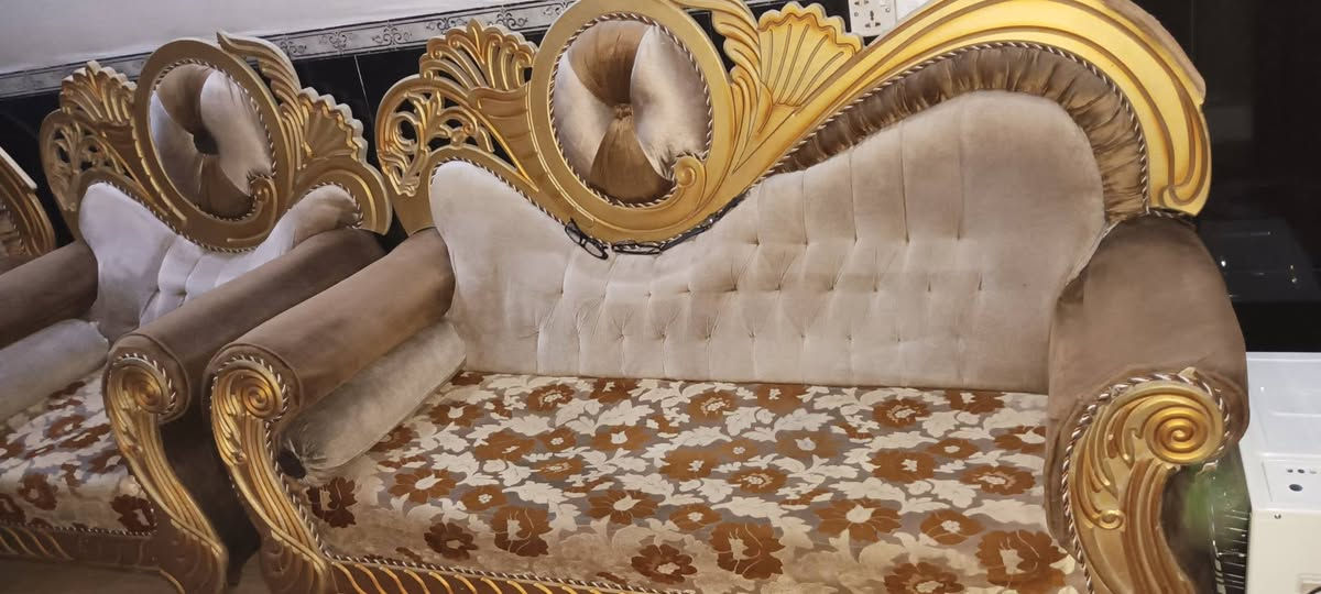 تخم نضيف مكاني شهداء العبيدي رقم *********** السعر 300 الف
