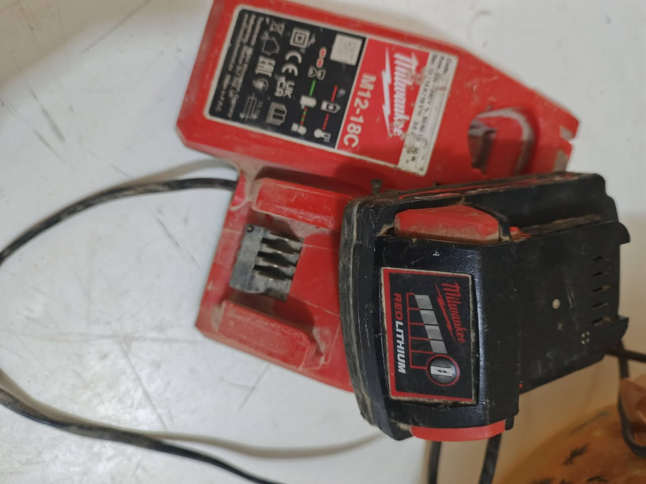 السلام عليكم بطارية وشاحنة ميلواكي للبيع اثنينهن ب60 الف


**إذا كنت صاحب هذا الإعلان وتريد حذفه لأي سبب، رجاءا أرسل رسالة إلى الدعم الفني**