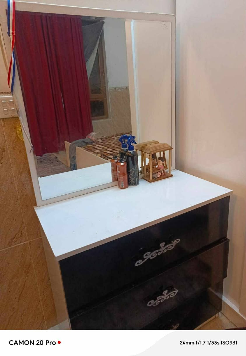 بيع مستعجل غرفه تركيه للبيع تجي 5 قطع جديده مكانه اربيل زانكو والسعر جدآ مناسب تواصل خاص


**إذا كنت صاحب هذا الإعلان وتريد حذفه لأي سبب، رجاءا أرسل رسالة إلى الدعم الفني**