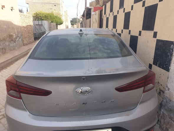 السلام عليكم  النتره للبيع موديل ٢٠٢٠
وارد امريكي حادثه موضح بل الصوره مال امريكه اوالسونار مرفق ويه المنشور السعر ١٢٨ للتصال ***********
