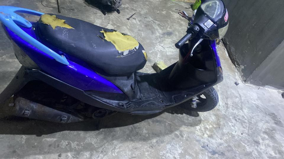 السلام عليكم ماكس عدله للبيع بيههه كرنك شغاله ابيع كوم حديد ب325 قفل جوه ال 300 ماابيع مكاني بصره قبله ***********
