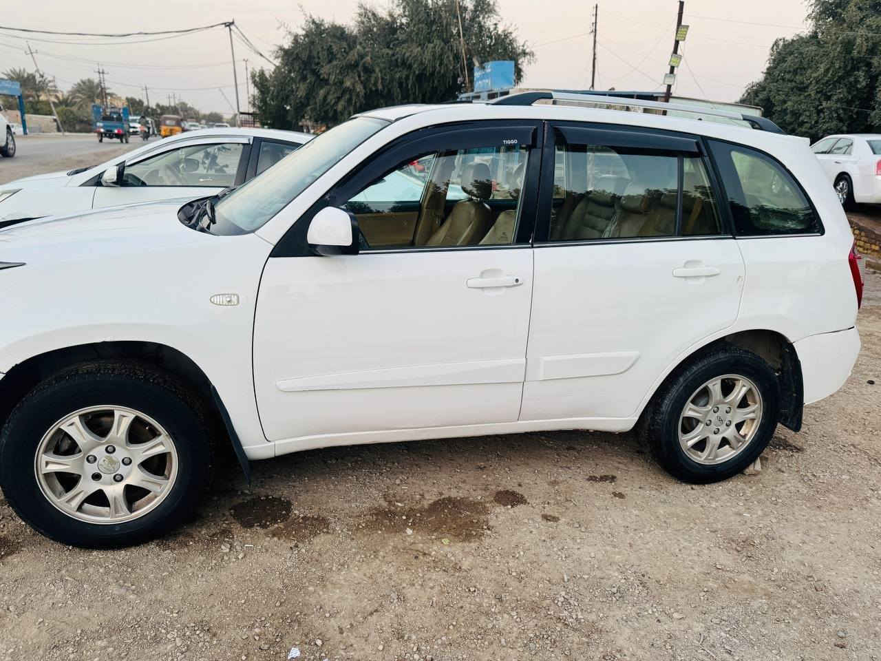 تيكو موديل ٢٠١٣ مكفوله من الصبغ والتبديل فقط خياسات بيه مسويهن فايبيون للبيع او مراوس بصول مع الفرق (نقد) واسط مركز المدينه كوت الشرقيه الاستفسار خاص او اتصال على الرقم *********** حسين
