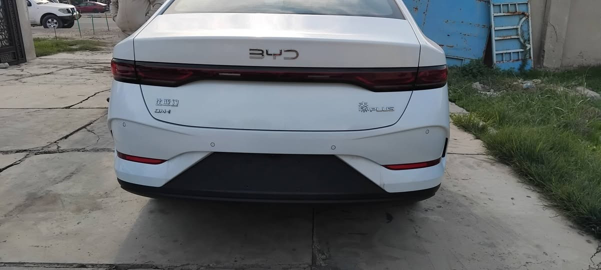 سلام عليكم عروض  عروض نهايه السنة ١٧٤٥٠ صافي بدون دلاليه بدون عموله فقط فقط ١٧٤٥٠  جيب وياك وحصل على بي واي دي ابيض داخل ابيض  المميز   مكان اليرموك رقم هاتف ***********
