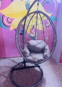 مرجوحه للبيع نظيفه وجديده للاستفسار 07712845824