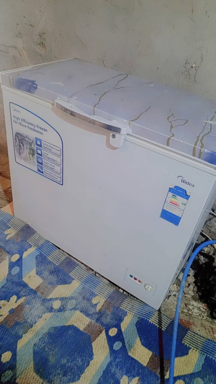 ثلاجه ومجمده للبيع مابيهن اي ضرر العنوان حله ***********
