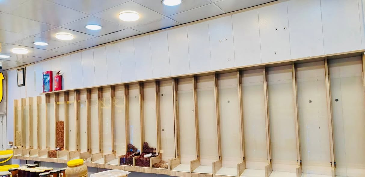 عارضه كرزات وحلويات وجبس
جاهزت ونضيفات واندياف ثقيل وشغل درجه اولى 
5 قطع 
***********
