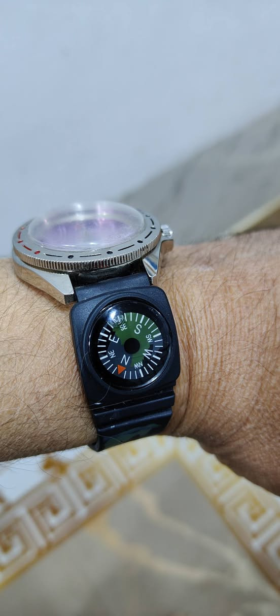 بسم الله الرحمان الرحيم
ساعة روسية فنتج انتاج خاص للجيش الروسي تكويك قطر 37.7 ملم
سير اصلي مع بوصلة لتحديد
الاتجاهات منفذ يومي
مينا لونين مميز تعمل بكفائة
تعمل بكفائة نظافة جيد جدا
لتفاصيل اكثر مراسلة الصفحة او الاتصال واتساب
***********
🌹الصدق والامانة شعارنا🌹
