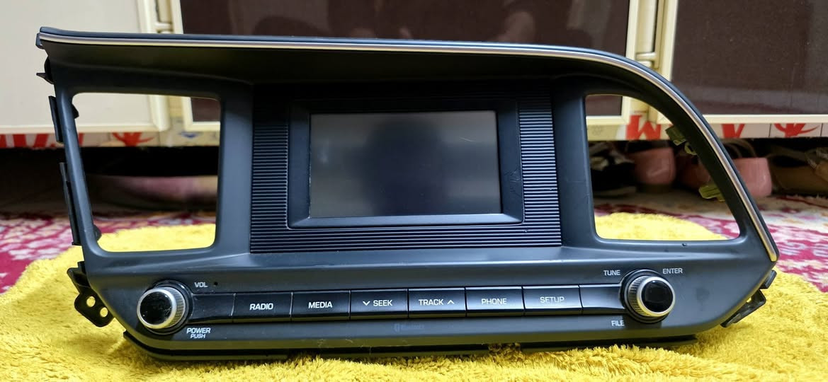 مسجل بلادي اصلي ابو الشاشه مال النترا من ٢٠١٧ لحد ٢٠٢٠ جديد مامستخدم
وتجاوي راس بلاديه 
 مكاني بغداد الدوره ابو طياره ***********
