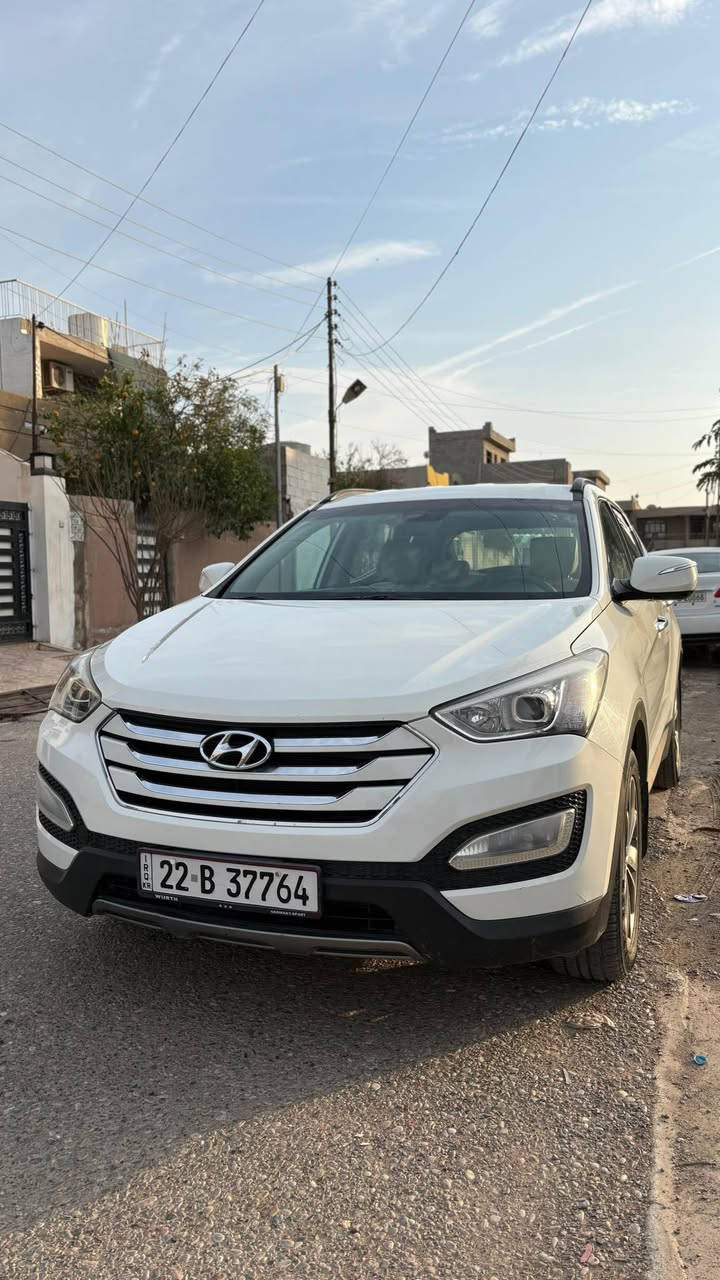 سنتافي 2013 خليجي كلين 
بيه فقط شبر تعديل 
كير محرك تبريد كله شرط
سنوية جديدة باسمي بيه بطاقة بانزين
مكان سيارة كركوك 
سعر 168 بيه مجال بسيط
*********** كركوك, العراق
