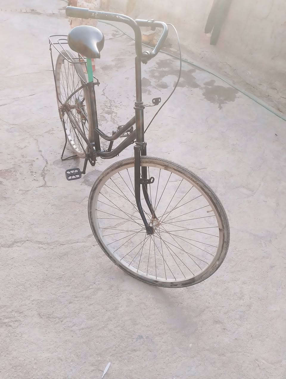 السلام عليكم باسكل موزه للبيع نظيف سعر40 او بي مجال مكاني يم جامعة ساوه ***********
