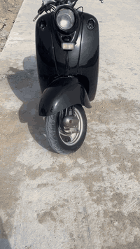 دراجة مصرية • كفرات كاملة • محتاجة تصليح