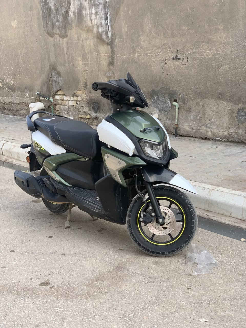 زت ار 22 للبيع مكينة ناعمة مامفتوحة جديدة الدراجة بدون اوراق مكاتبة ***********
