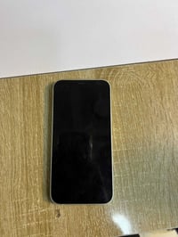 أيفون 12 عادي موبايل نضيف ومامفتوح بطارية 83 + فقط سماعة الأمامية واكف...