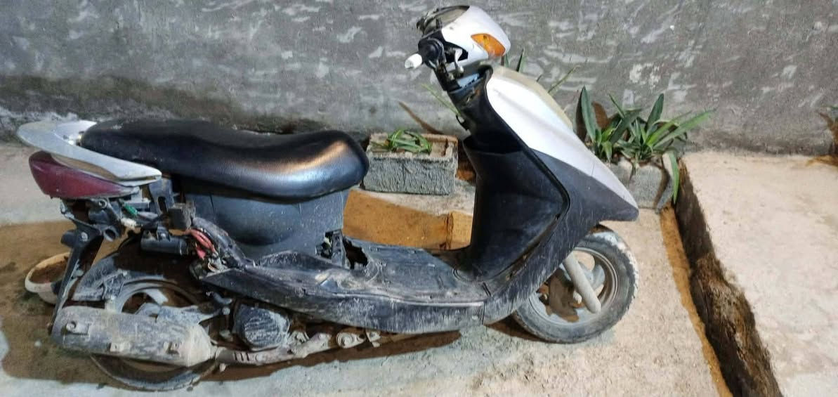 سلام عليكم دراجه بريز بدون كفرات نقص بس كبريتر وباتري 
سعر 350 بكلنه بغداد جسر ديالى جديد كرغوليه 
***********
