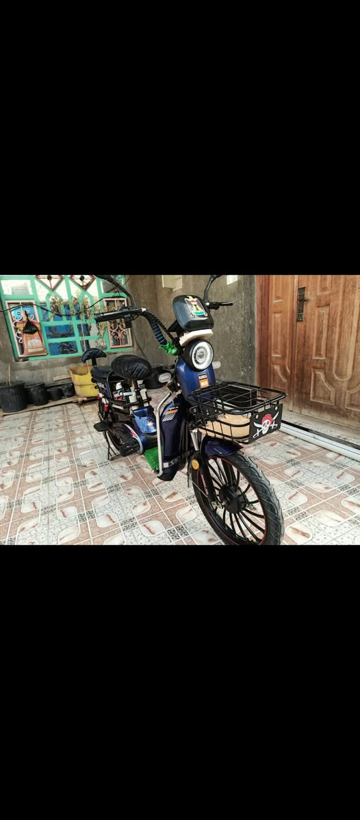 بايسكل شحن البيع حجم 20 كلشي شغال بي بايسكل ابيع بدون بطاريات بطارياته عاطله طال بس كفر مالهن بايسكل كلشي شغال بي وسعر  200الف نهايته *********** عنواني البصرة الهارثه الزوين
