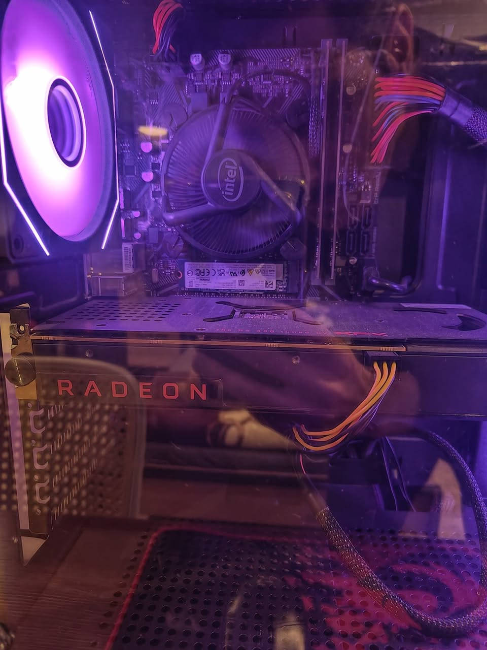 سيت كامل للبيع
سيت اب كامل للبيع مستعجل بي
المواصفات:
المعالج: Intel Core i5-10400F
الذاكرة (RAM): 16GB
كرت الشاشة: AMD Radeon RX 480
التخزين: 512GB SSD
الشاشة: Samsung 1080p (75Hz)
النظام: Windows 11 (مفعل)
الحالة: نظافة 100%
الإكسسوارات:
الماوس: لوجيتك (كوبي)
الكيبورد: فانتك (مو نفس الي بالصورة)
السبيكرات: سبيكرات صينية
الإضافات: قطعة Wi-Fi + قطعة Bluetooth وماوس باد
مناسب لألعاب الـ Esport (مثل Valorant, PUBG) ولعبة GTA 5 وبرامج التصميم والاستخدام المكتبي.
السعر: 400 الف قفل


**إذا كنت صاحب هذا الإعلان وتريد حذفه لأي سبب، رجاءا أرسل رسالة إلى الدعم الفني**