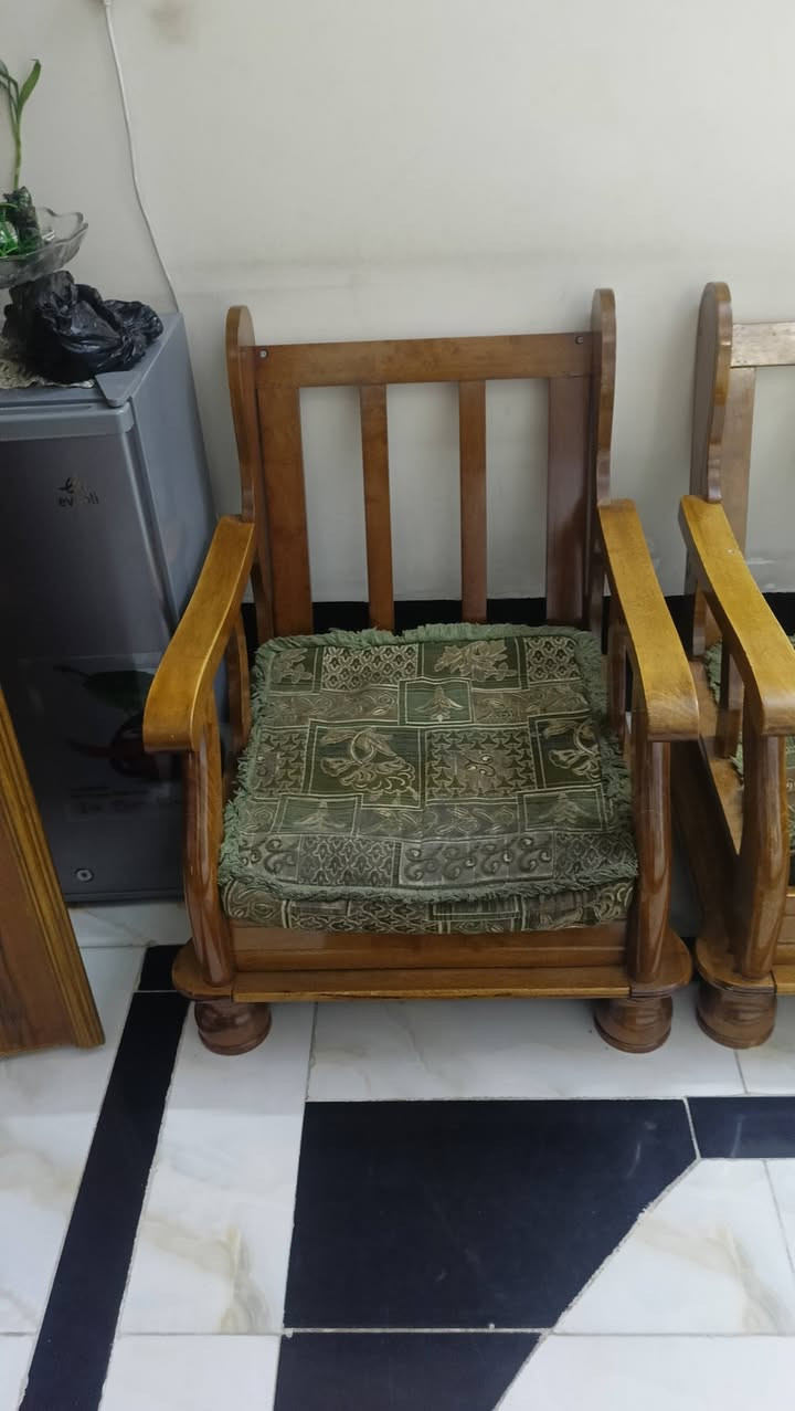 السلام عليكم البيع تخم 7مقاعد جديد حيل عوز بس سفنج ظهر فقط عنوان بغداد حي جهاد وألف عافيه الي يأخذه والله السعر ع الخاص


**إذا كنت صاحب هذا الإعلان وتريد حذفه لأي سبب، رجاءا أرسل رسالة إلى الدعم الفني**
