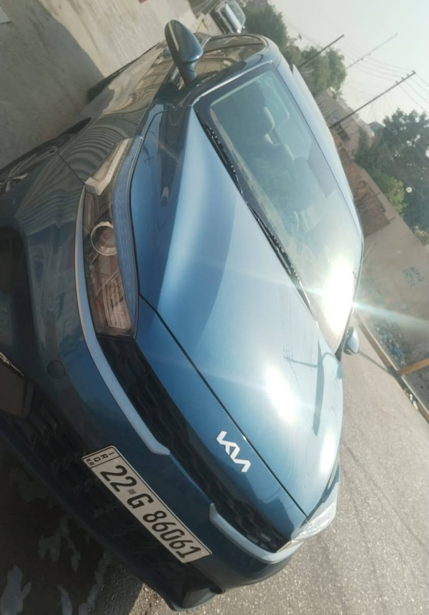 السلام عليكم
سيراتو موديل 2023 ماشيه 37

محرك 2000 فتحه فول عده بصمه مكفول كفاله عامه

 من كلشي لا صبغ ولا بارد ولا تبديل

سيارة جديده بمعنى الكلمه تريد تحويل تريد وكاله

سعر 175 💸💸

رقم تلفون ***********☎️☎️
