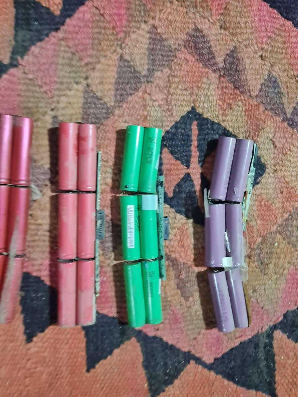 للبيع مكاني كربلاء نظيفات وشغالات مستعمل نظيف ٣.٧ فولت وتيار عالي


**إذا كنت صاحب هذا الإعلان وتريد حذفه لأي سبب، رجاءا أرسل رسالة إلى الدعم الفني**