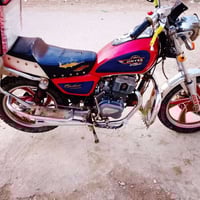 جوندة موديل 21 ب 650 وذا اكو  دراجة نضيفة اراوس مكاني بغداد 0772898740...